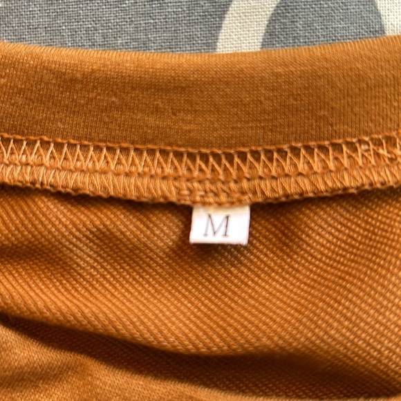 Yellowstone raglan sleeve sweatshirt szM - Picture 8 of 8